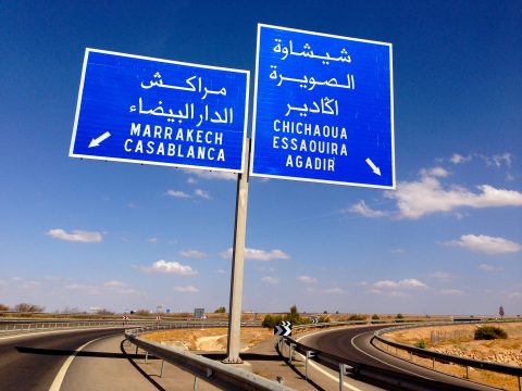 Verkeersborden in Marokko. Foto Andrew Nash