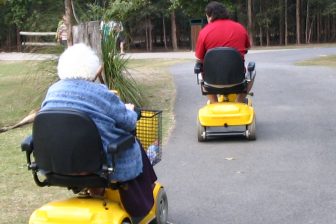 Senioren wegwijs op de scootmobiel door theoriemiddag