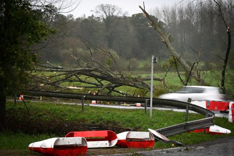 Meer dan 150 rijexamens CBR uitgesteld door storm Ciarán